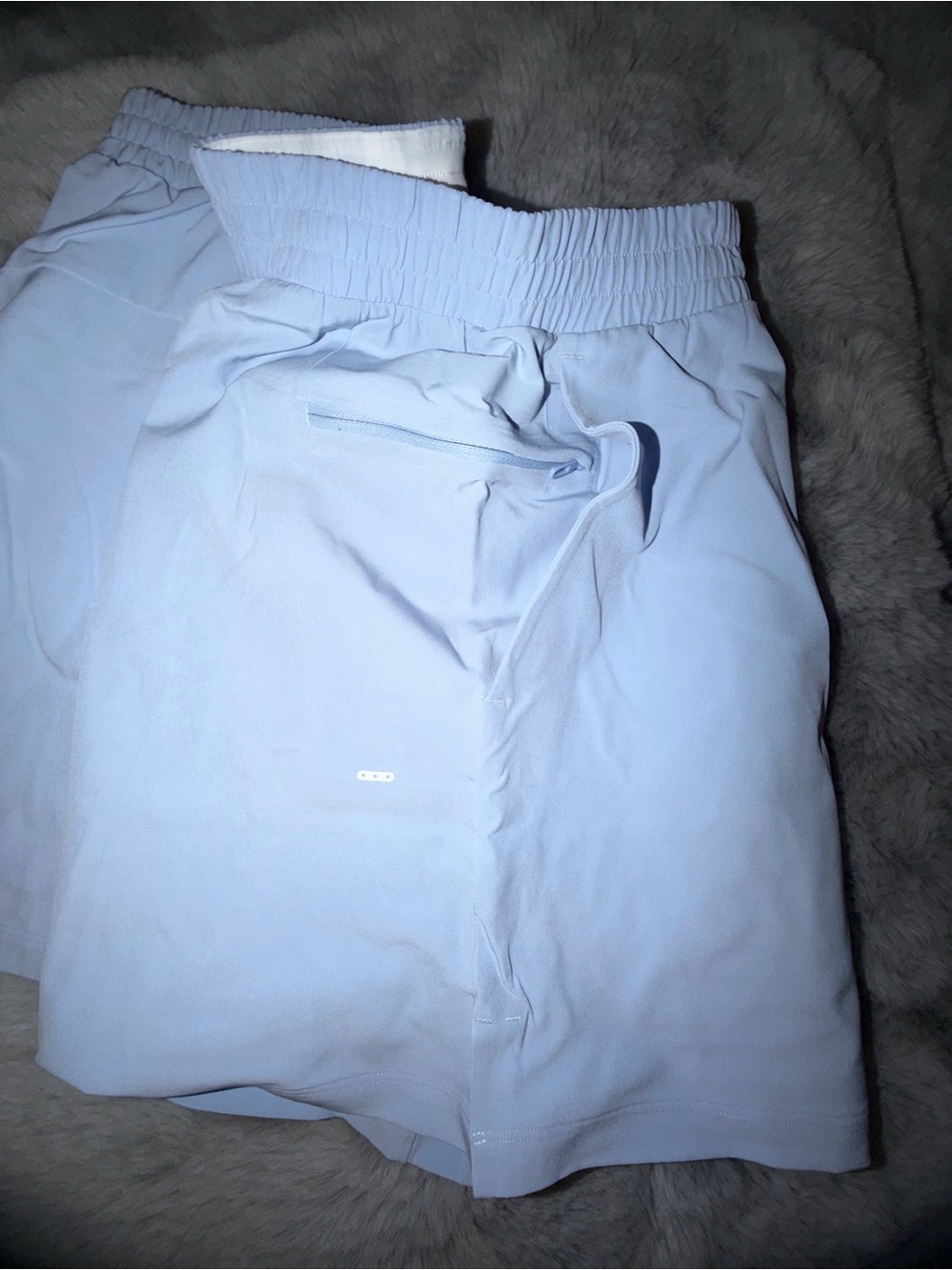 Lululemon Pool Shorts with Drawstring - Picture 4 of 4